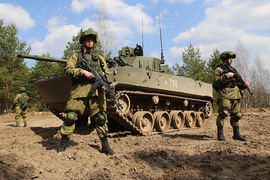 Российские десантники 137-го гв. пдп на учениях в Белоруссии.