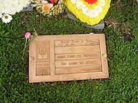 Senna's resting place at the Morumbi cemetery in São Paulo, with an inscription in Portuguese that reads "Nothing can separate me from the love of God"