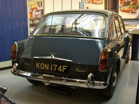 Austin 1100 Mk.I four-door saloon