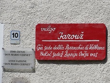 Farouž, a non-farm oeconym in Valbruna (Slovene: Ovčja vas), Italy