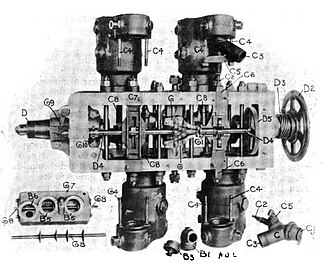 1904 Flat-4 engine with lower crankcase cover removed