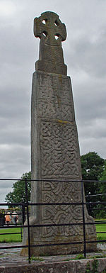 The Carew Cross east face (left) and west face (right)