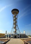 «Ojo casubio», torre de 113 m de altura.