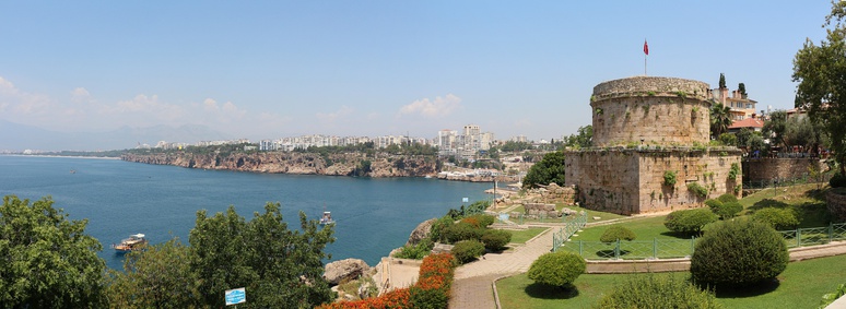  A panoramic view from Karaalioğlu Park with Historic Hıdırlık Tower