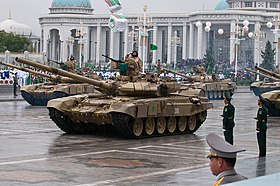 Т-90С СВ Азербайджана на военном параде в 2013 г. 