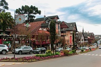 Gramado es uno de los destinos preferidos por los turistas nacionales en las montañas de Rio Grande do Sul.