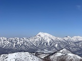 Late winter photo of Mount Takatsuma and the Togakushi Ridge from the summit of Mount Iizuna