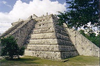 The Osario pyramid