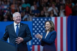 Kamala Harris e Tim Walz