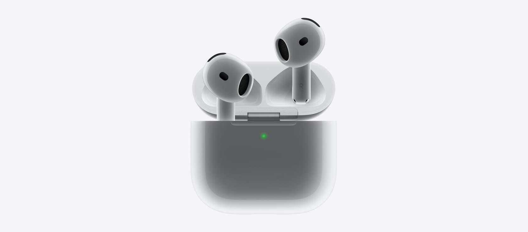 AirPods 4 ขณะกำลังใส่ลงในเคสชาร์จ