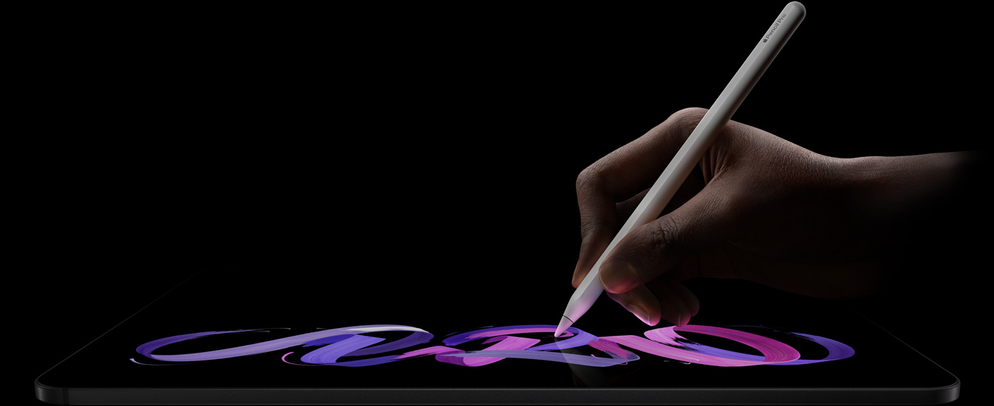 Apple Pencil Pro, personen tegner på iPad Pro