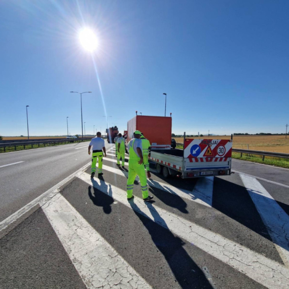 Od danas nove table i pravila na "auto-putu" kroz Beograd: Evo šta će biti sa žutom trakom