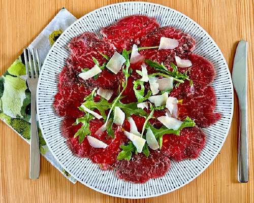 Carpaccio on kevyt kesäpihvi