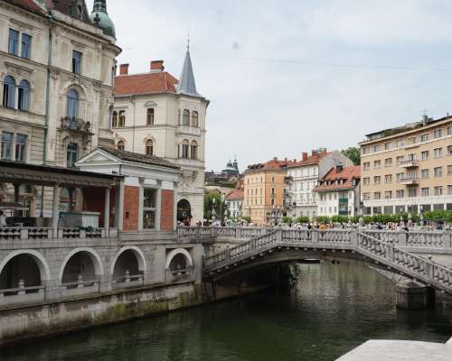 Postikortti Ljubljanasta