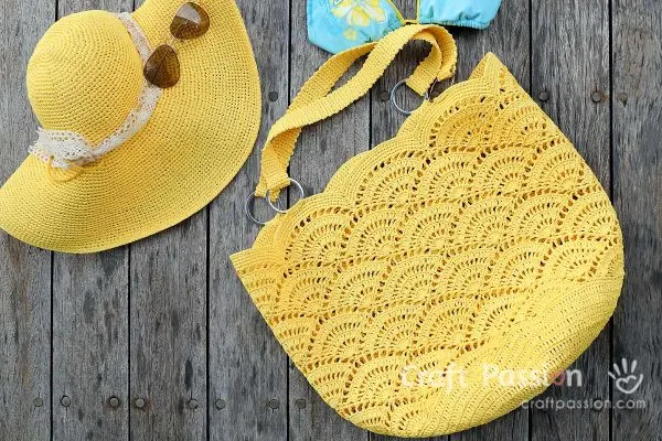 Crochet Beach Bag With Giant Shell Stitch