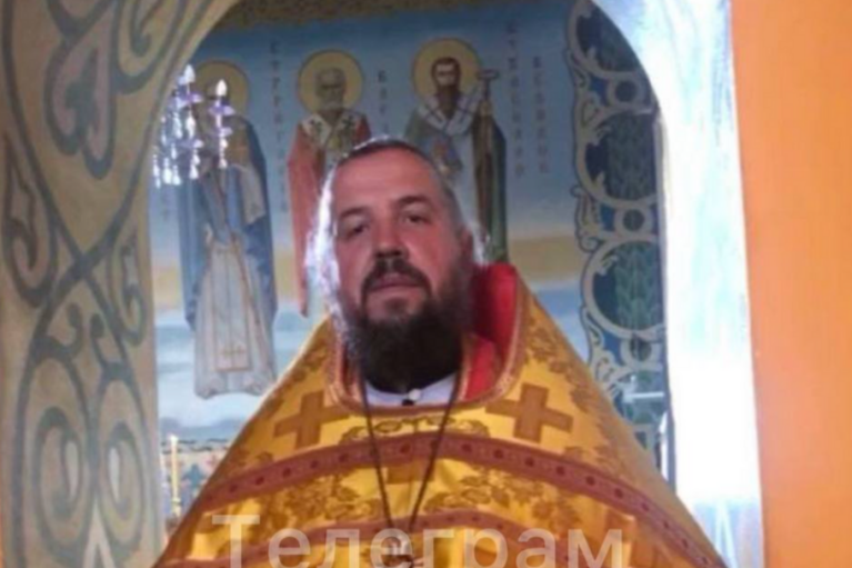 На Закарпатье священнику УПЦ МП запретили вести службу из-за демонстрации гениталий