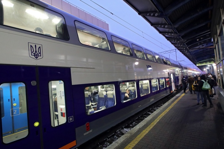 "УЗ" запускает новый двухэтажный скоростной поезд сообщением Киев — Львов
