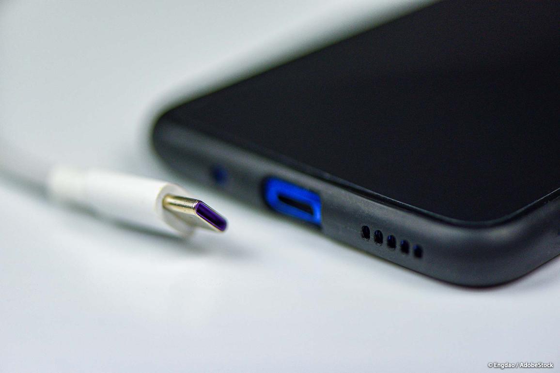 Portable electronic devices should all include USB Type-C port for charging. ©Engdao / AdobeStock