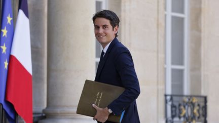Gabriel Attal le 4 juillet 2022 à l'Elysée. (LUDOVIC MARIN / AFP)