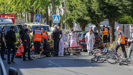 Les lieux de l'accident entre un groupe d'enfants à vélo et une automobiliste âgée de 83 ans, à La Rochelle (Charente-Maritime), le 5 juin 2024. (JEAN-CHRISTOPHE SOUNALET / MAXPPP)