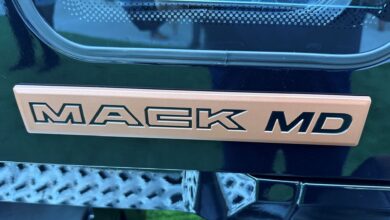 Mack MD Electric nameplate