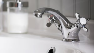 Bathroom faucets & sink taps