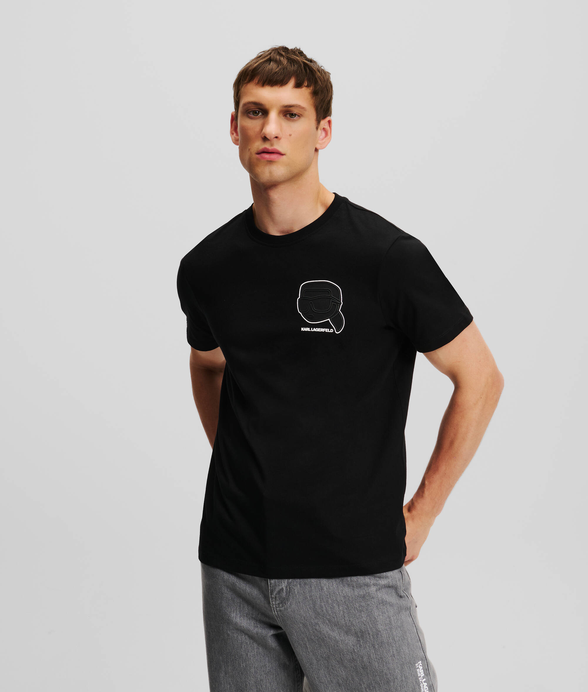 K/IKONIK OUTLINE T-SHIRT