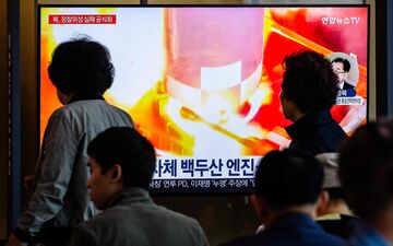 La Corée du Nord soutenue par la Russie a tenté de lancer un second satellite espion. AFP/ANTHONY WALLACE