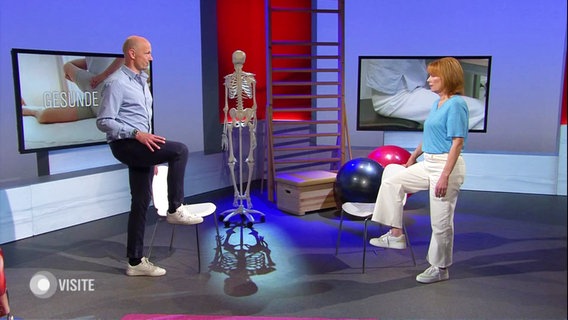 Vera Cordes und Dr. Riepenhof im Studio. © Screenshot 