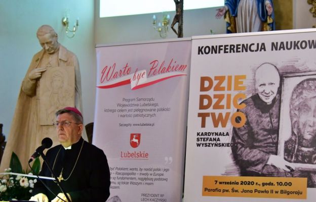 Prelekcja biskupa Mariusza Leszczyńskiego, biskupa pomocniczego diecezji zamojsko-lubaczowskiej