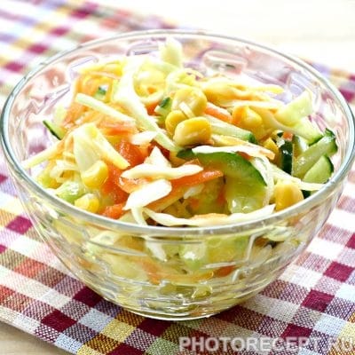 Капустный салат с сельдереем и кукурузой - рецепт с фото