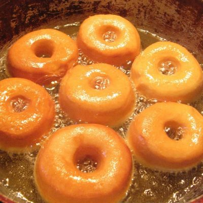 Пончики в сахарном сиропе - рецепт с фото