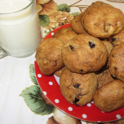 Овсяное печенье с орехами, курагой и черносливом - рецепт с фото