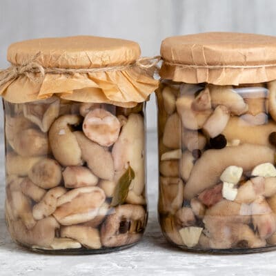 Душистые маринованные грибы - рецепт с фото