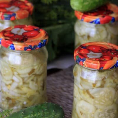 Салат из огурцов с петрушкой на зиму - рецепт с фото
