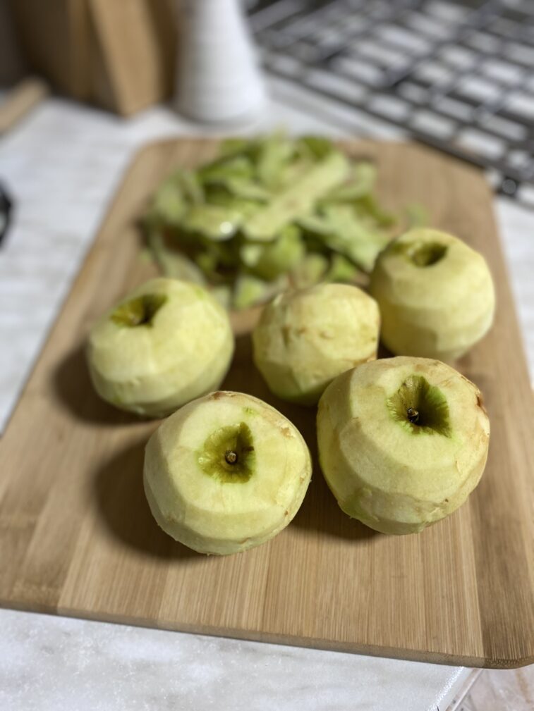 Фото рецепта - Пирожки с яблоками - шаг 7