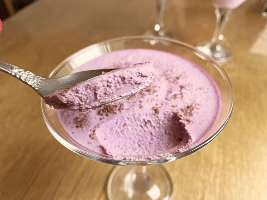 Фото рецепта - Творожно-ягодный десерт на желатине - шаг 8