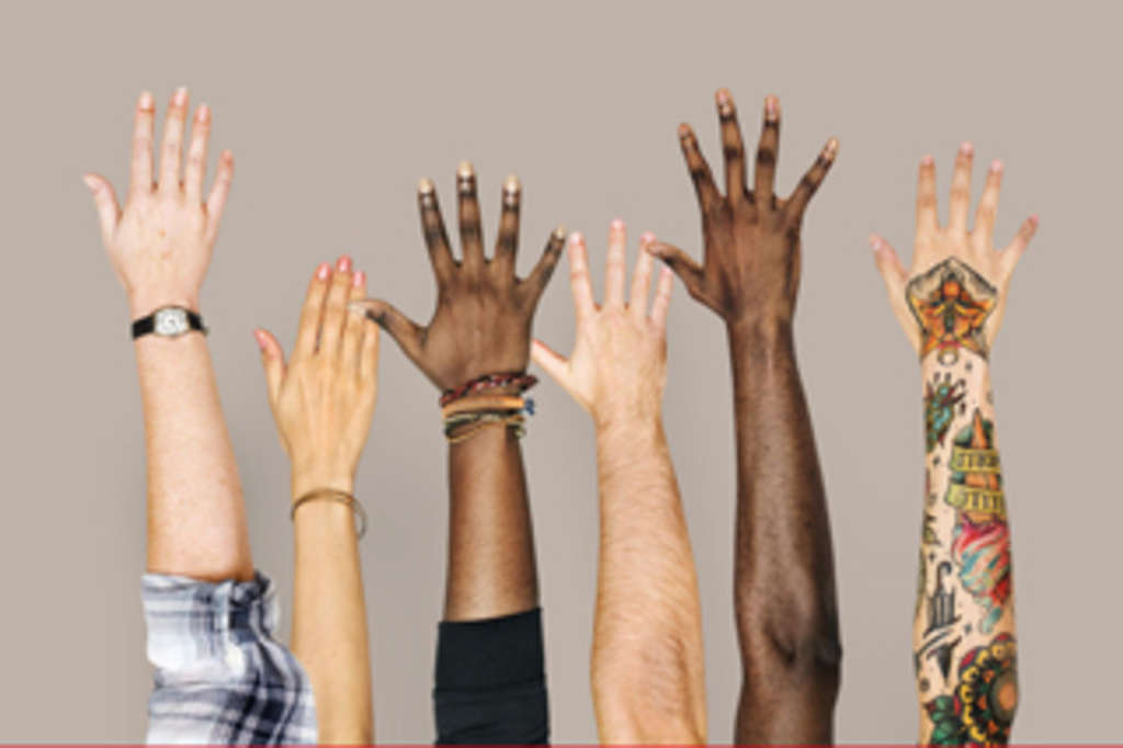 Diversity hands raised up gesture, Link auf Interkulturelle Zentren - Stadt Köln