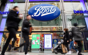 Boots chief to step down after sale falls through