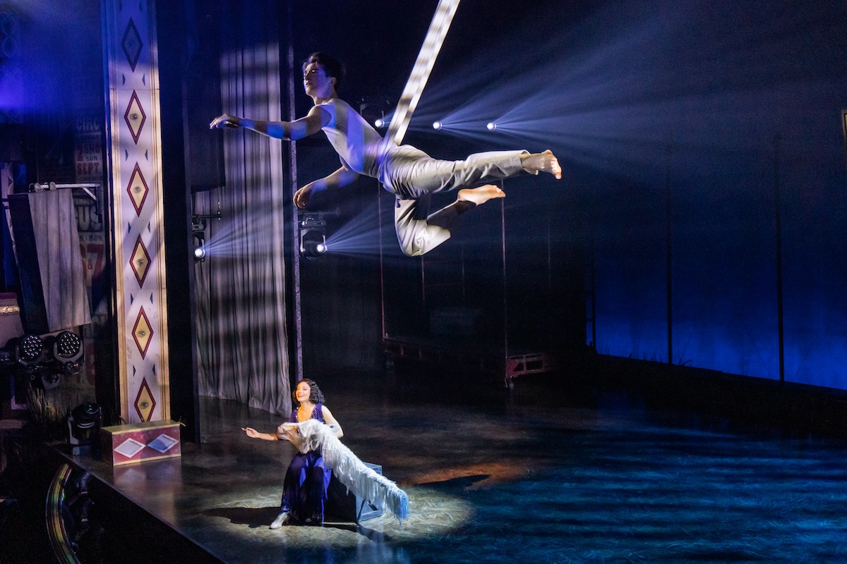 29 Antoine Boissereau and Isabelle McCalla in WATER FOR ELEPHANTS Photo by Matthew Murphy