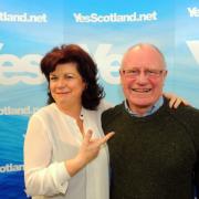 Dennis Canavan with Elaine C Smith during the 2014 referendum campaign