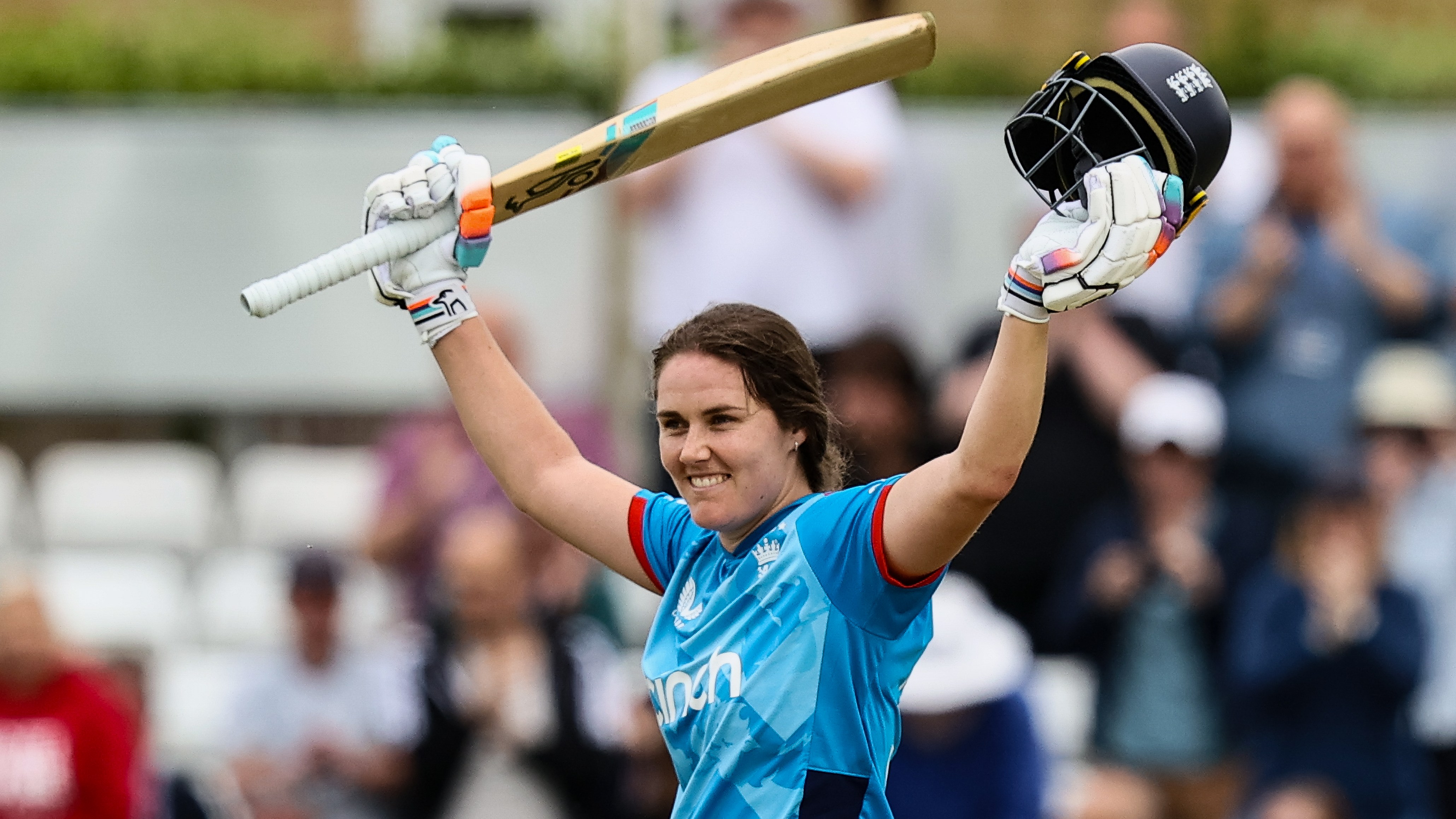 Sciver-Brunt hit 14 fours and two sixes as England set an imposing total of 302 for five