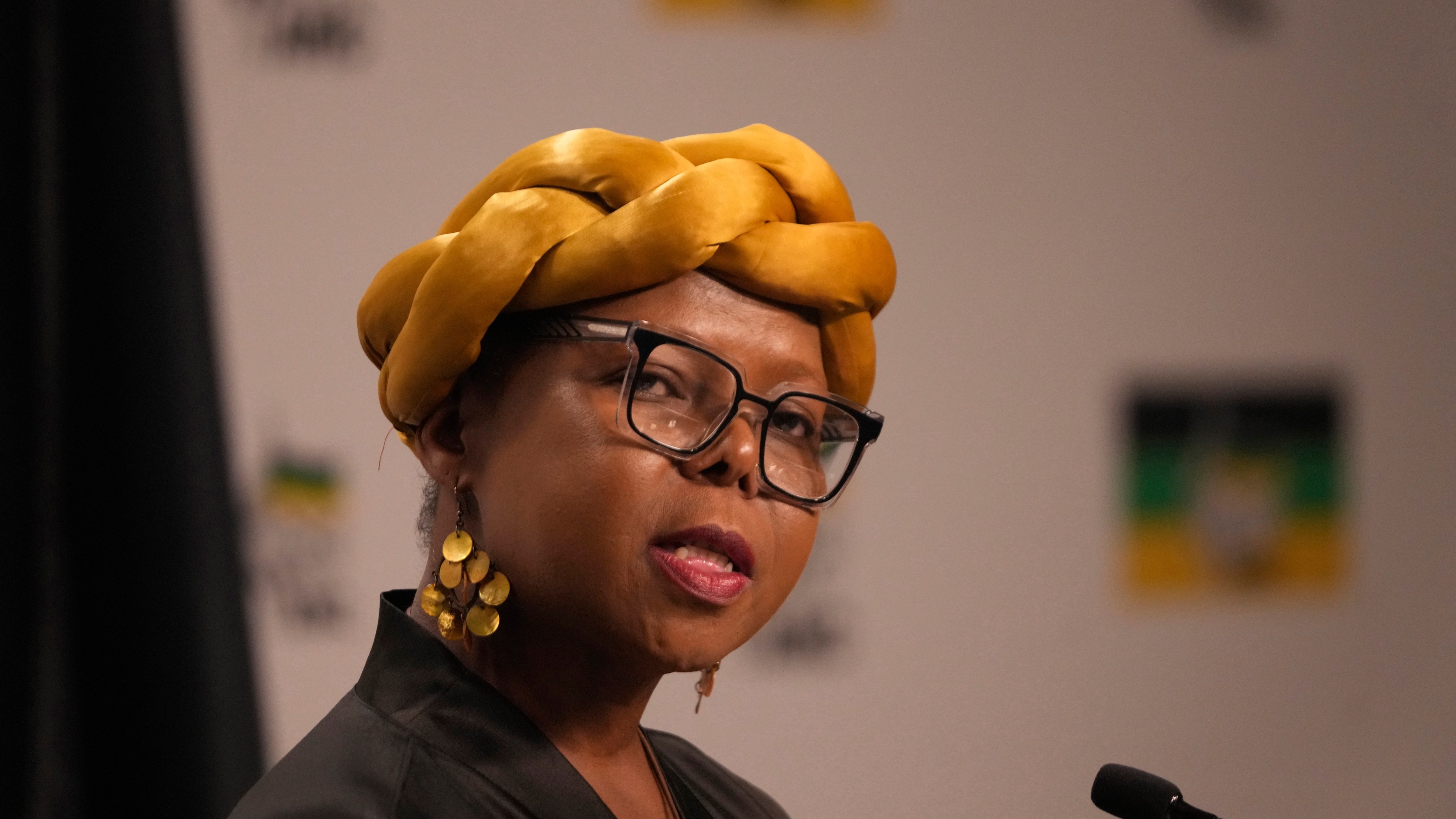 The ANC spokeswoman Mahlengi Bhengu-Motsiri said that market confidence would be considered before any coalition deal