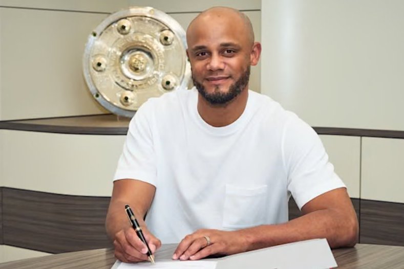 Kompany signs his new three-year contract