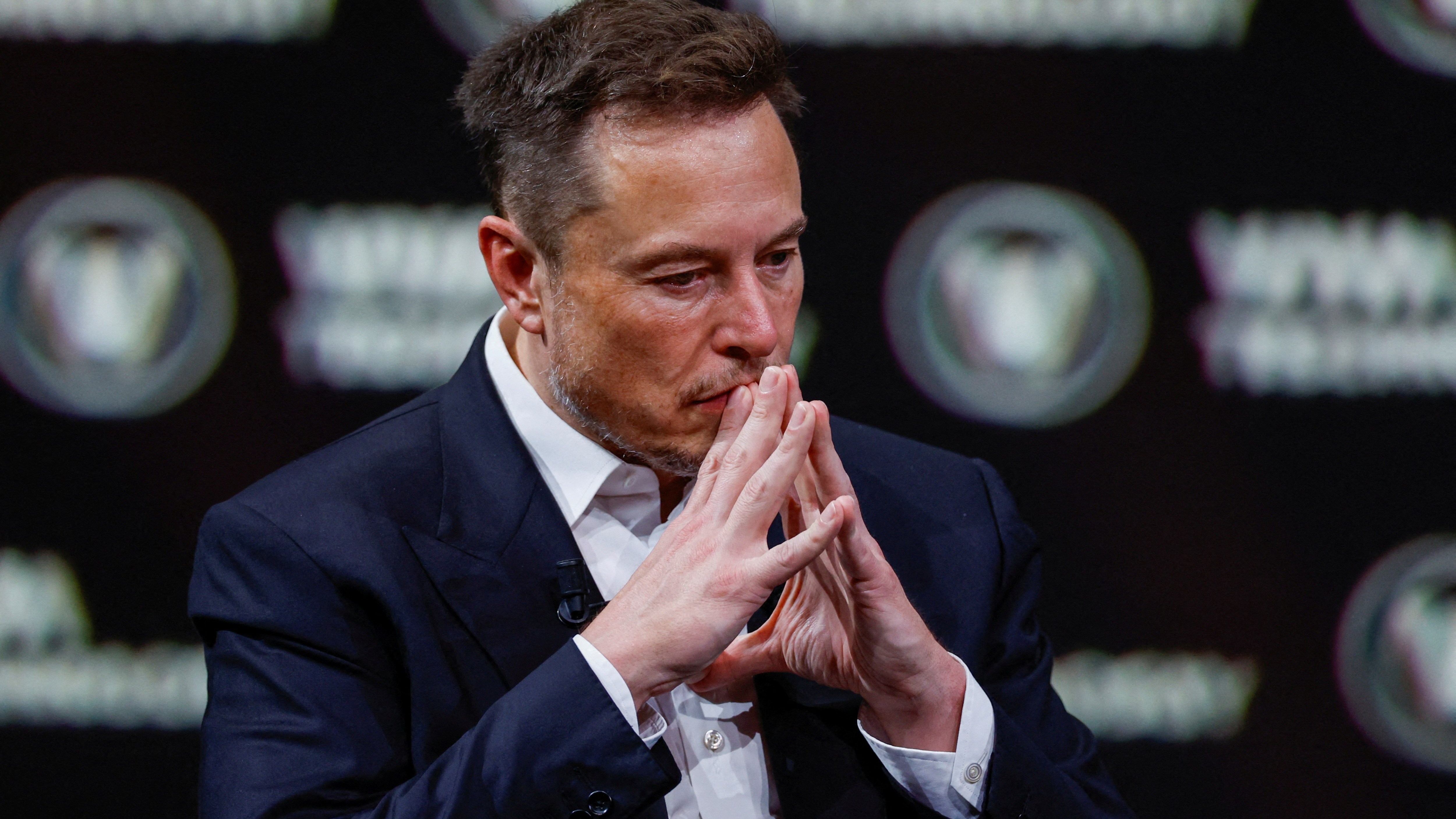 Computers will outsmart mankind next year, predicts Musk