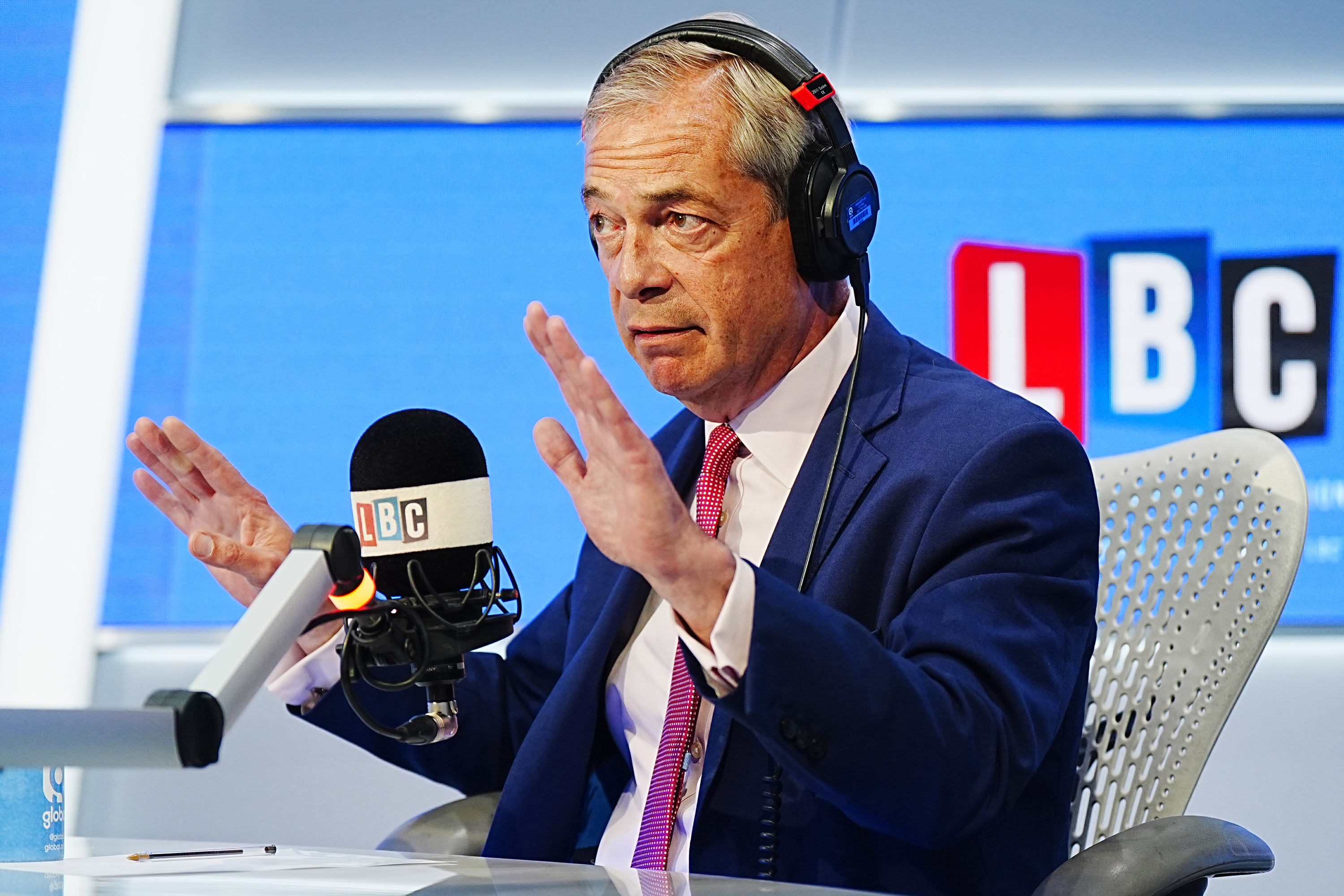 Farage defends Reform candidates who are ‘friends’ with fascist