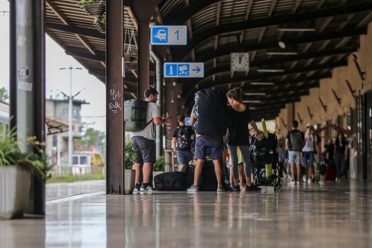 Zagrebački Glavni kolodvor putnici koriste za odlazak na more