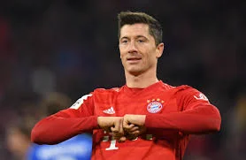 b.....i - #mecz
ROBERT LEWANDOWSKI PRZYBIJA ŻÓŁWIKA Z NAJBARDZIEJ PRZEREKLAMOWANYM PI...