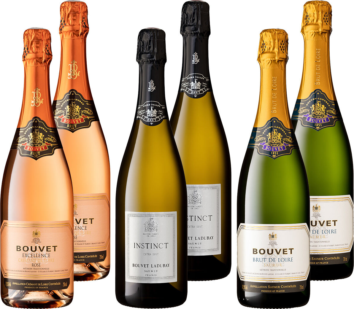 Die ZEIT-Sonderedition »Crémant de Loire« von Bouvet zeigt verschiedene Flaschen Crémant mit goldenen, schwarzen und grünen Etiketten. Die Flaschen sind in den Farben Gold, Schwarz, Grün und Rosa gehalten.