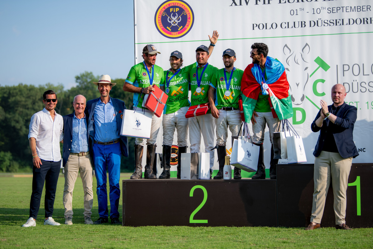 Azərbaycan poloçuları Avropa Çempionatında gümüş medal qazanıb - FOTO 